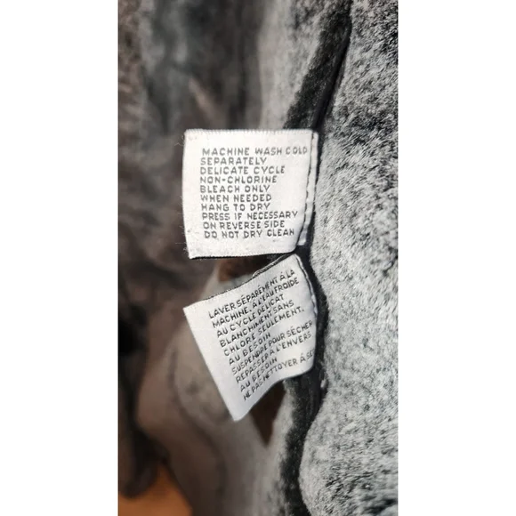 Anne Klein Black Coat with Faux Fur Lining - Gorgeous Coat! - Picture 8 of 9